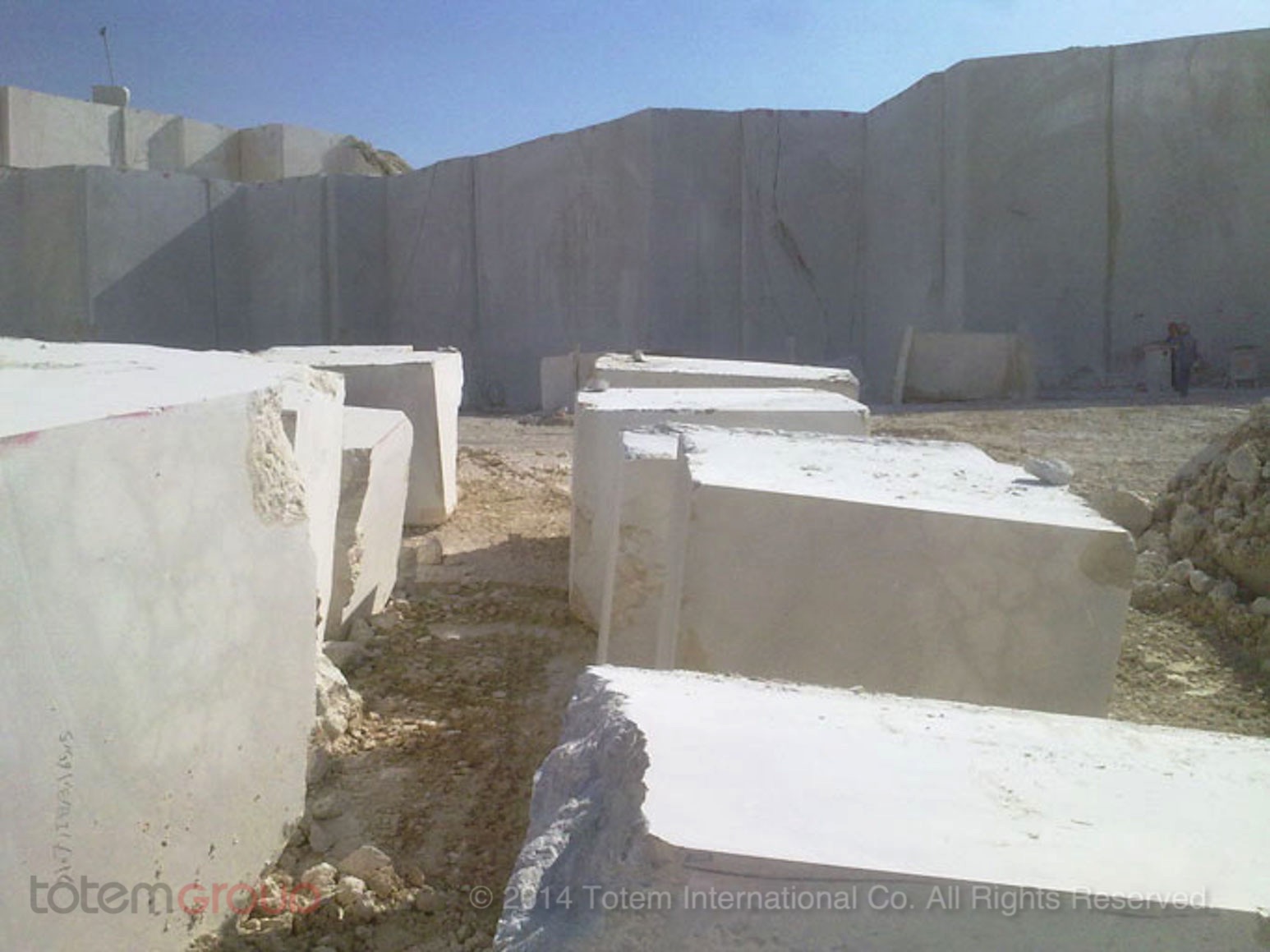 TGMR 207 - Beige Marble